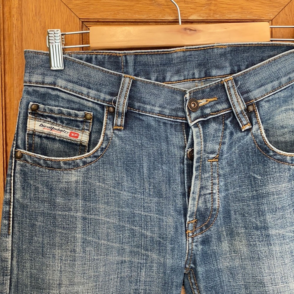 Diesel denim jean 30 waist 33 inseam blue button fly 5 pocket 100% cotton - Picture 2 of 16
